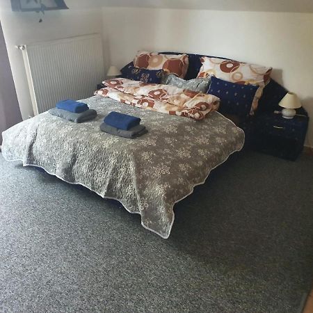 Apartman V Centre Mesta Martin Exteriör bild